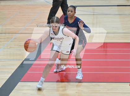 Thumbnail 3 in Lindbergh @ Sammamish photogallery.