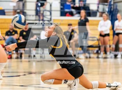 Thumbnail 1 in Del Oro @ Oak Ridge photogallery.