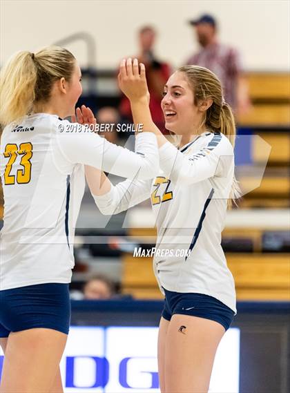 Thumbnail 2 in Del Oro @ Oak Ridge photogallery.