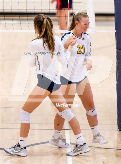 Thumbnail 3 in Del Oro @ Oak Ridge photogallery.