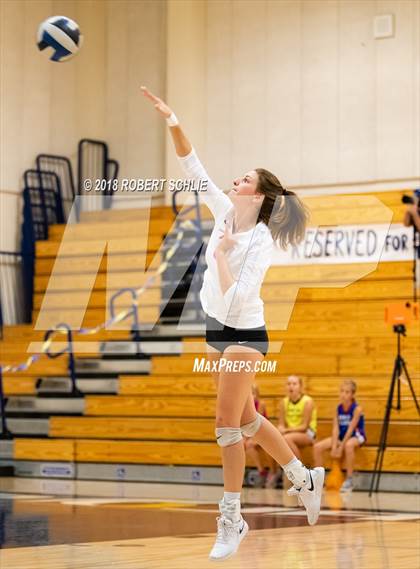 Thumbnail 2 in Del Oro @ Oak Ridge photogallery.