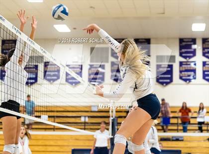 Thumbnail 3 in Del Oro @ Oak Ridge photogallery.