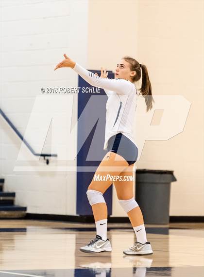Thumbnail 2 in Del Oro @ Oak Ridge photogallery.