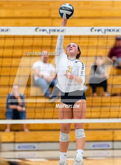 Thumbnail 3 in Del Oro @ Oak Ridge photogallery.