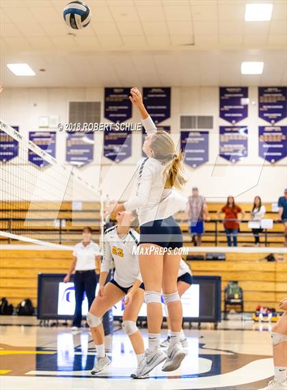 Thumbnail 3 in Del Oro @ Oak Ridge photogallery.