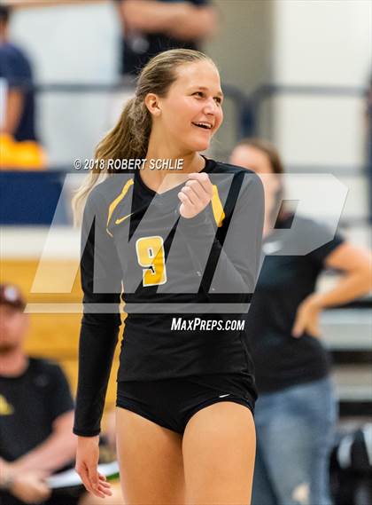 Thumbnail 1 in Del Oro @ Oak Ridge photogallery.