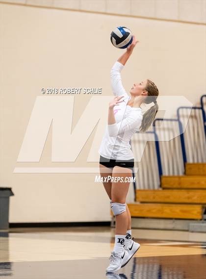 Thumbnail 2 in Del Oro @ Oak Ridge photogallery.
