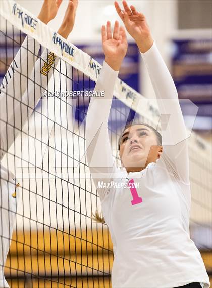 Thumbnail 1 in Del Oro @ Oak Ridge photogallery.
