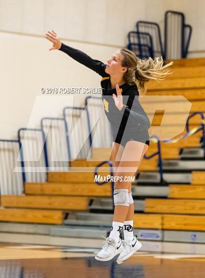 Thumbnail 2 in Del Oro @ Oak Ridge photogallery.
