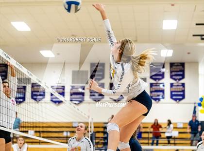 Thumbnail 3 in Del Oro @ Oak Ridge photogallery.