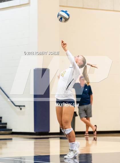 Thumbnail 2 in Del Oro @ Oak Ridge photogallery.