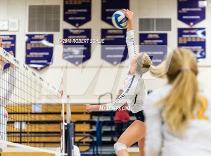 Thumbnail 2 in Del Oro @ Oak Ridge photogallery.