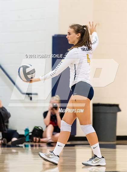 Thumbnail 3 in Del Oro @ Oak Ridge photogallery.