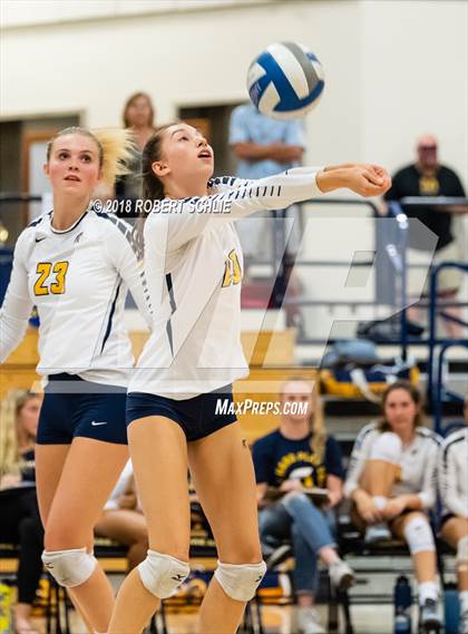 Thumbnail 3 in Del Oro @ Oak Ridge photogallery.