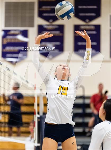 Thumbnail 2 in Del Oro @ Oak Ridge photogallery.