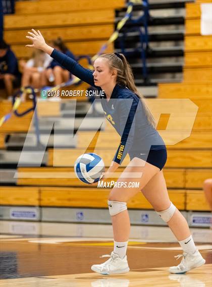 Thumbnail 1 in Del Oro @ Oak Ridge photogallery.