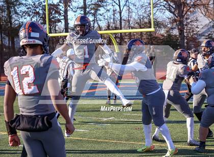 Thumbnail 3 in Lake Braddock vs West Springfield (VHSL Class 6 Region Final) photogallery.