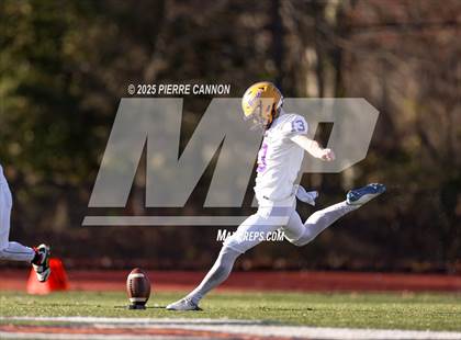 Thumbnail 3 in Lake Braddock vs West Springfield (VHSL Class 6 Region Final) photogallery.