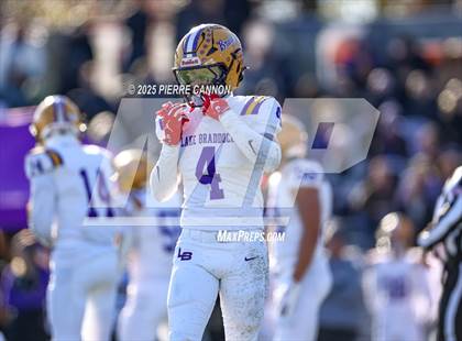 Thumbnail 3 in Lake Braddock vs West Springfield (VHSL Class 6 Region Final) photogallery.