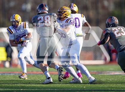 Thumbnail 2 in Lake Braddock vs West Springfield (VHSL Class 6 Region Final) photogallery.