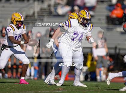 Thumbnail 3 in Lake Braddock vs West Springfield (VHSL Class 6 Region Final) photogallery.