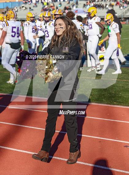 Thumbnail 1 in Lake Braddock vs West Springfield (VHSL Class 6 Region Final) photogallery.