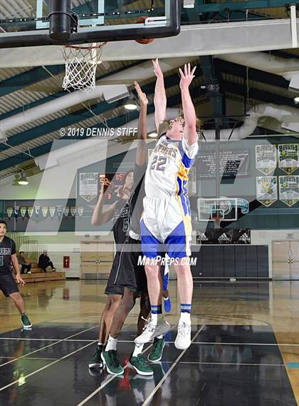 Thumbnail 3 in El Cerrito vs. Benicia (Adidas Challenge) photogallery.