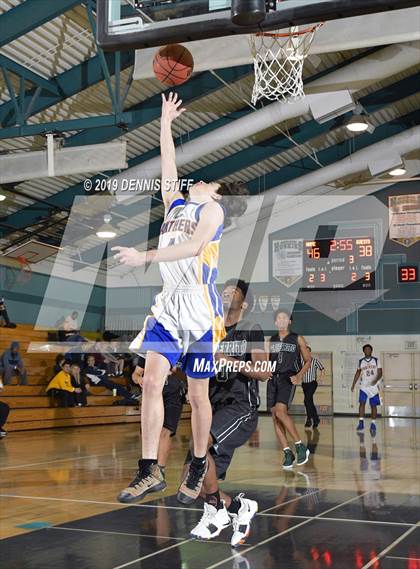 Thumbnail 2 in El Cerrito vs. Benicia (Adidas Challenge) photogallery.