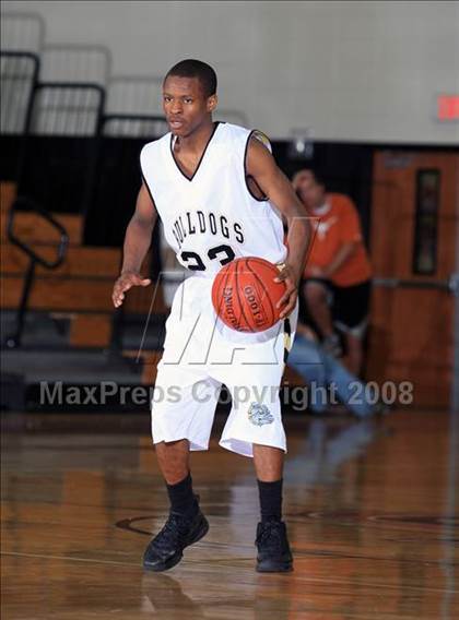 Thumbnail 1 in Alief Taylor vs. North Forest (McDonald’s Texas Invitational) photogallery.