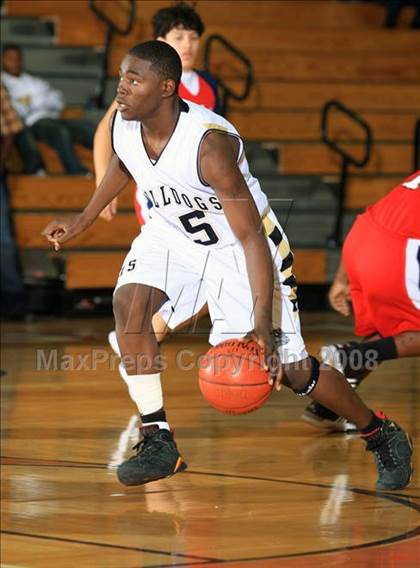 Thumbnail 1 in Alief Taylor vs. North Forest (McDonald’s Texas Invitational) photogallery.