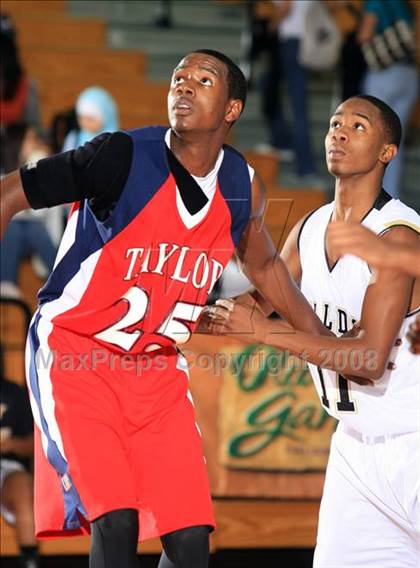 Thumbnail 3 in Alief Taylor vs. North Forest (McDonald’s Texas Invitational) photogallery.