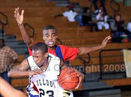 Thumbnail 2 in Alief Taylor vs. North Forest (McDonald’s Texas Invitational) photogallery.