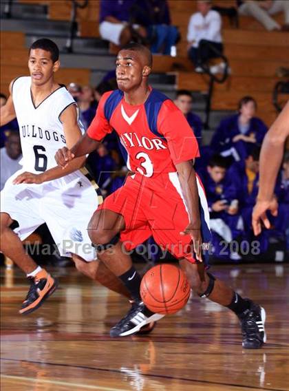 Thumbnail 2 in Alief Taylor vs. North Forest (McDonald’s Texas Invitational) photogallery.