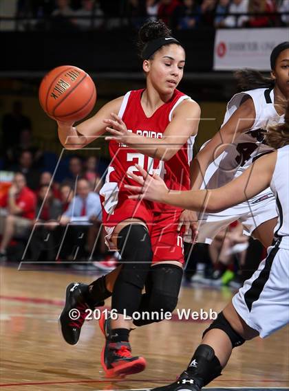 Thumbnail 3 in Ossining vs North Rockland (Section 1 Class AA Final) photogallery.