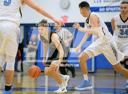 Thumbnail 2 in Penn-Trafford vs. Seneca Valley (Hempfield Tip-Off Tournament) photogallery.