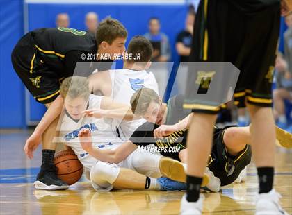 Thumbnail 3 in Penn-Trafford vs. Seneca Valley (Hempfield Tip-Off Tournament) photogallery.