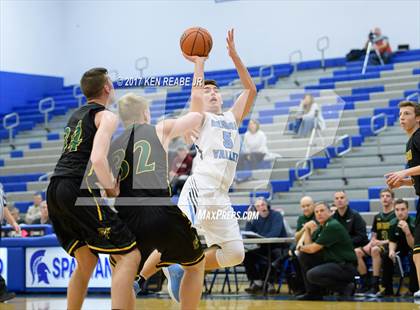 Thumbnail 1 in Penn-Trafford vs. Seneca Valley (Hempfield Tip-Off Tournament) photogallery.