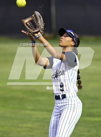 Thumbnail 3 in OC Coaches All Star Classic photogallery.