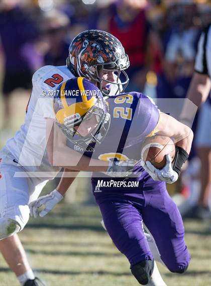 Thumbnail 2 in La Junta vs. Bayfield (CHSAA 2017 2A Final) photogallery.