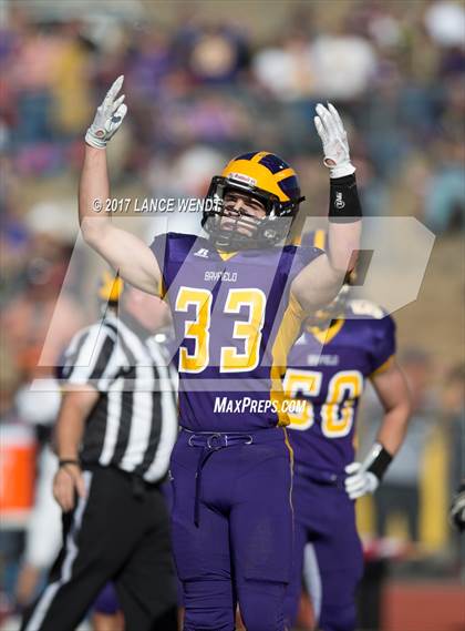 Thumbnail 3 in La Junta vs. Bayfield (CHSAA 2017 2A Final) photogallery.