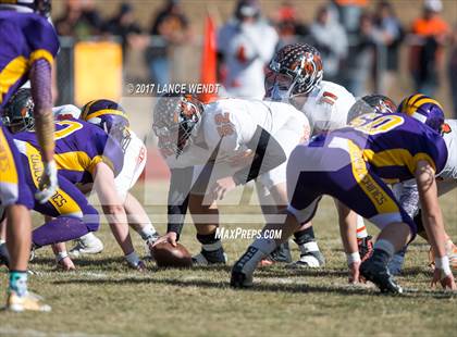 Thumbnail 3 in La Junta vs. Bayfield (CHSAA 2017 2A Final) photogallery.
