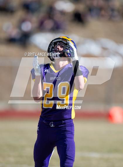 Thumbnail 2 in La Junta vs. Bayfield (CHSAA 2017 2A Final) photogallery.