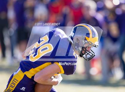 Thumbnail 3 in La Junta vs. Bayfield (CHSAA 2017 2A Final) photogallery.