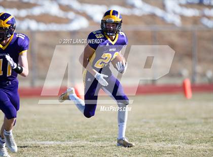 Thumbnail 3 in La Junta vs. Bayfield (CHSAA 2017 2A Final) photogallery.