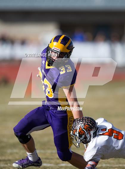 Thumbnail 3 in La Junta vs. Bayfield (CHSAA 2017 2A Final) photogallery.