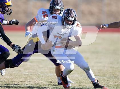 Thumbnail 2 in La Junta vs. Bayfield (CHSAA 2017 2A Final) photogallery.
