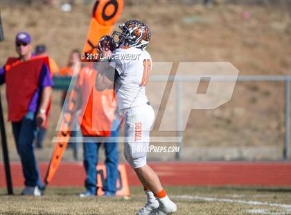 Thumbnail 2 in La Junta vs. Bayfield (CHSAA 2017 2A Final) photogallery.
