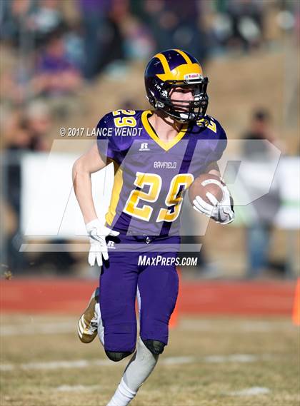Thumbnail 1 in La Junta vs. Bayfield (CHSAA 2017 2A Final) photogallery.