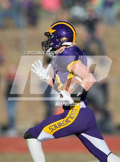 Thumbnail 2 in La Junta vs. Bayfield (CHSAA 2017 2A Final) photogallery.