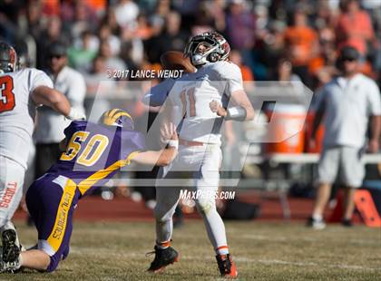 Thumbnail 2 in La Junta vs. Bayfield (CHSAA 2017 2A Final) photogallery.
